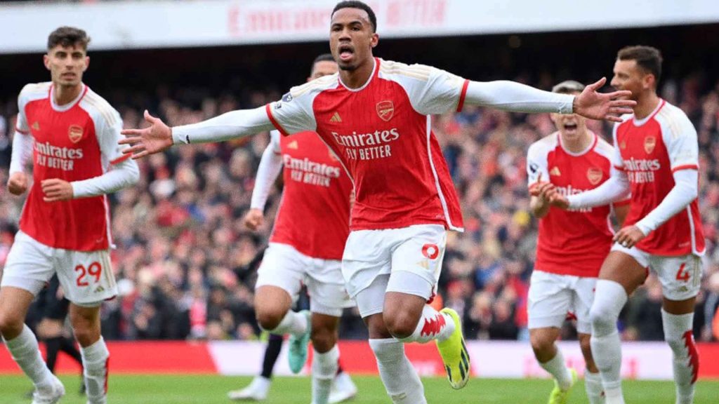 Arsenal quiere seguir puntero
