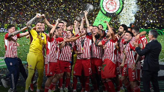 Olympiacos y Fiorentina Final de la Conference League